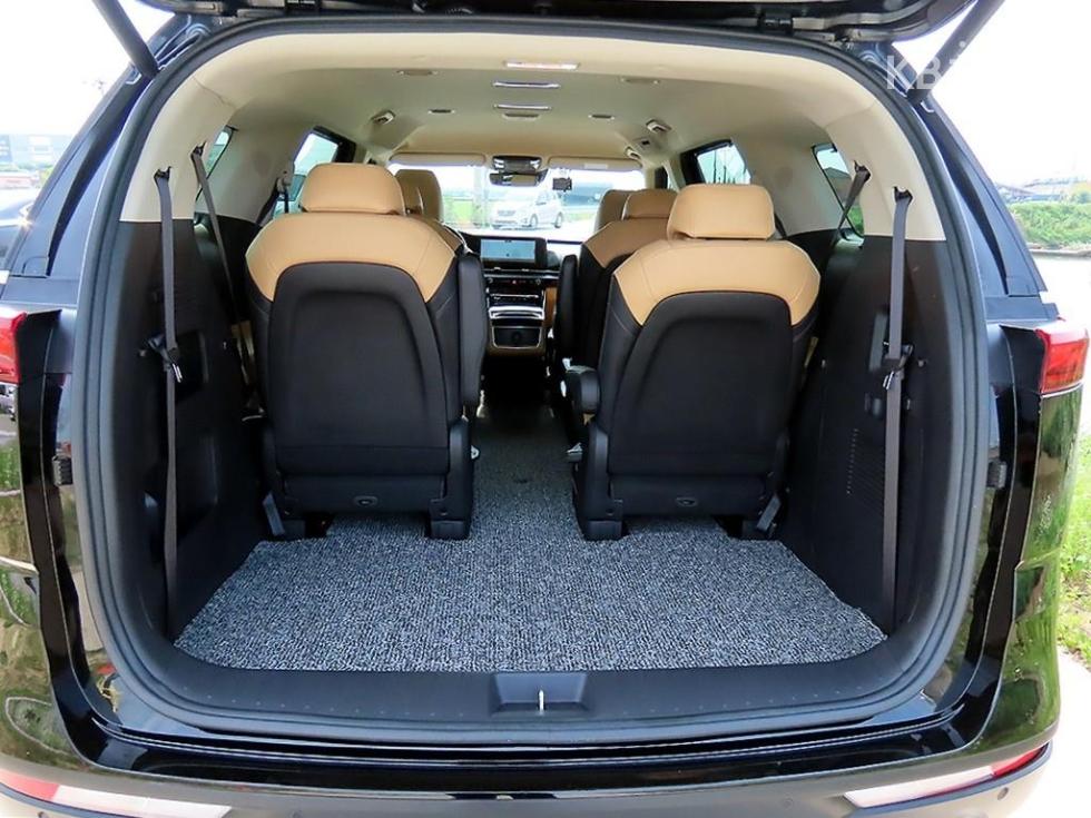 Kia Carnival — miniaturë 13