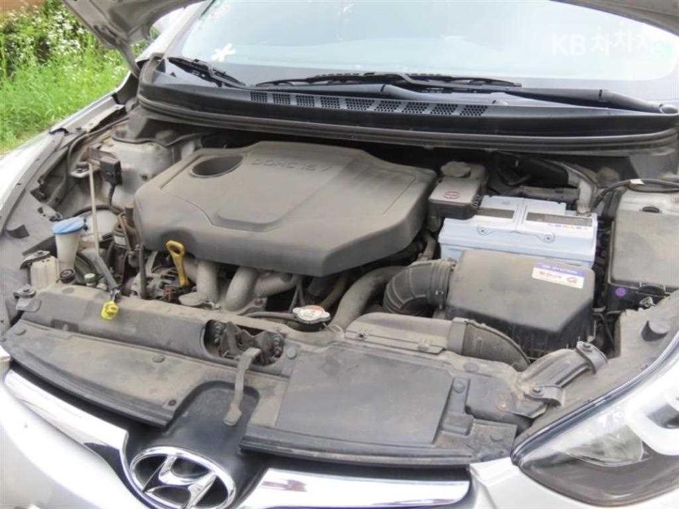 Hyundai Avante — miniaturë 20