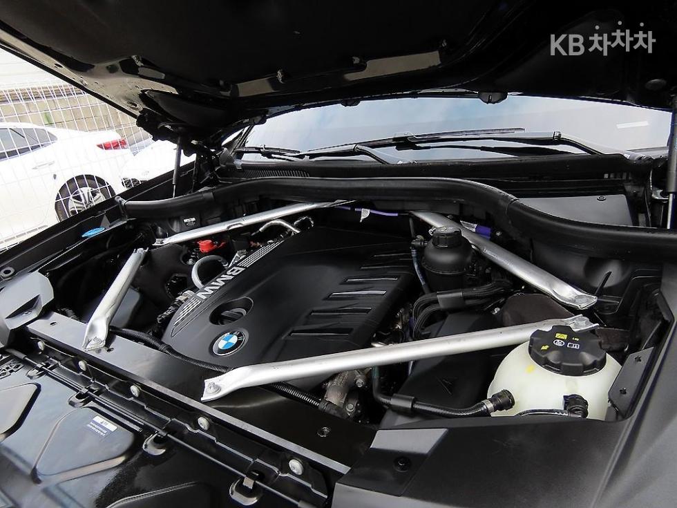 BMW X7 — miniaturë 19