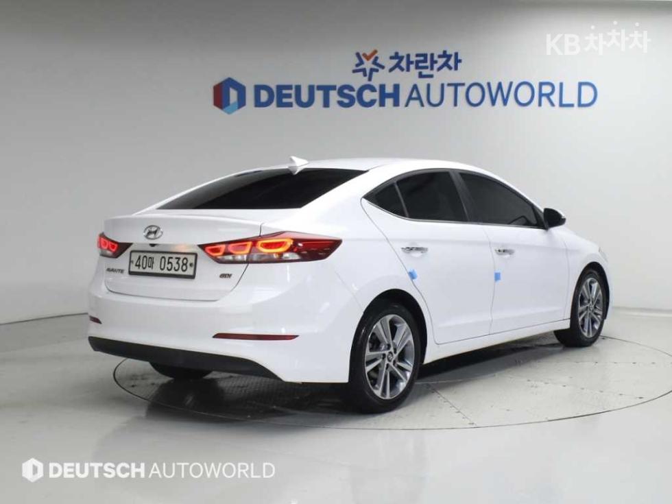 Hyundai Avante — miniaturë 2