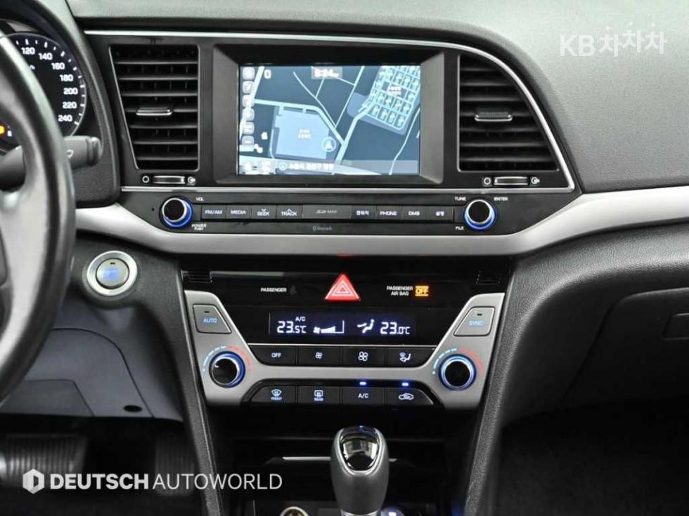 Hyundai Avante — miniaturë 14