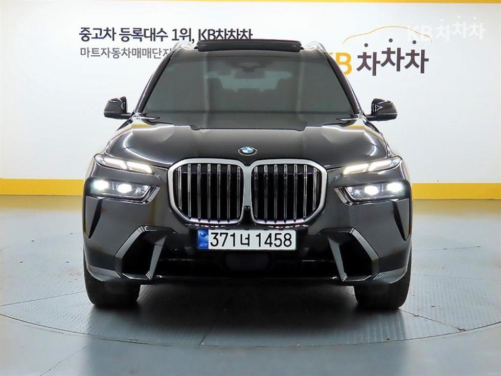 BMW X7 — miniaturë 3
