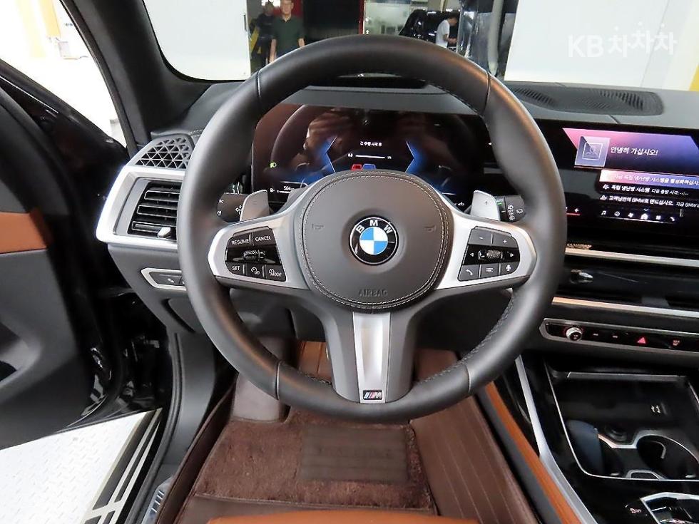 BMW X7 — miniaturë 9