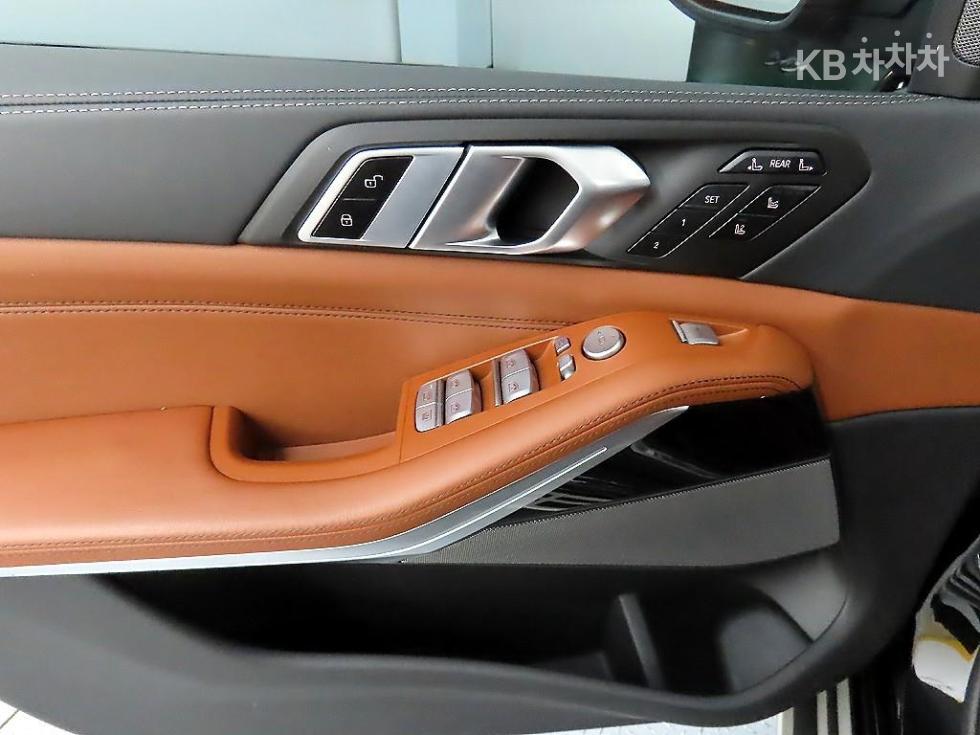 BMW X7 — miniaturë 11