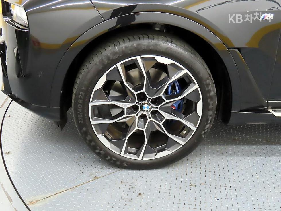 BMW X7 — miniaturë 20