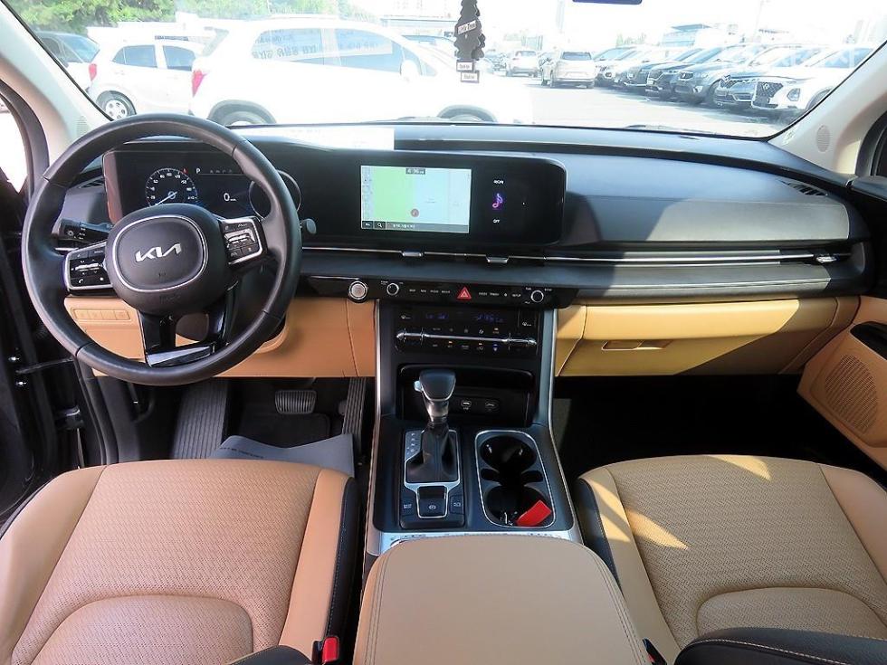 Kia Carnival — miniaturë 8