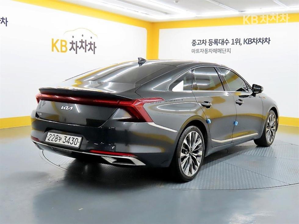 Kia K8 — miniaturë 4