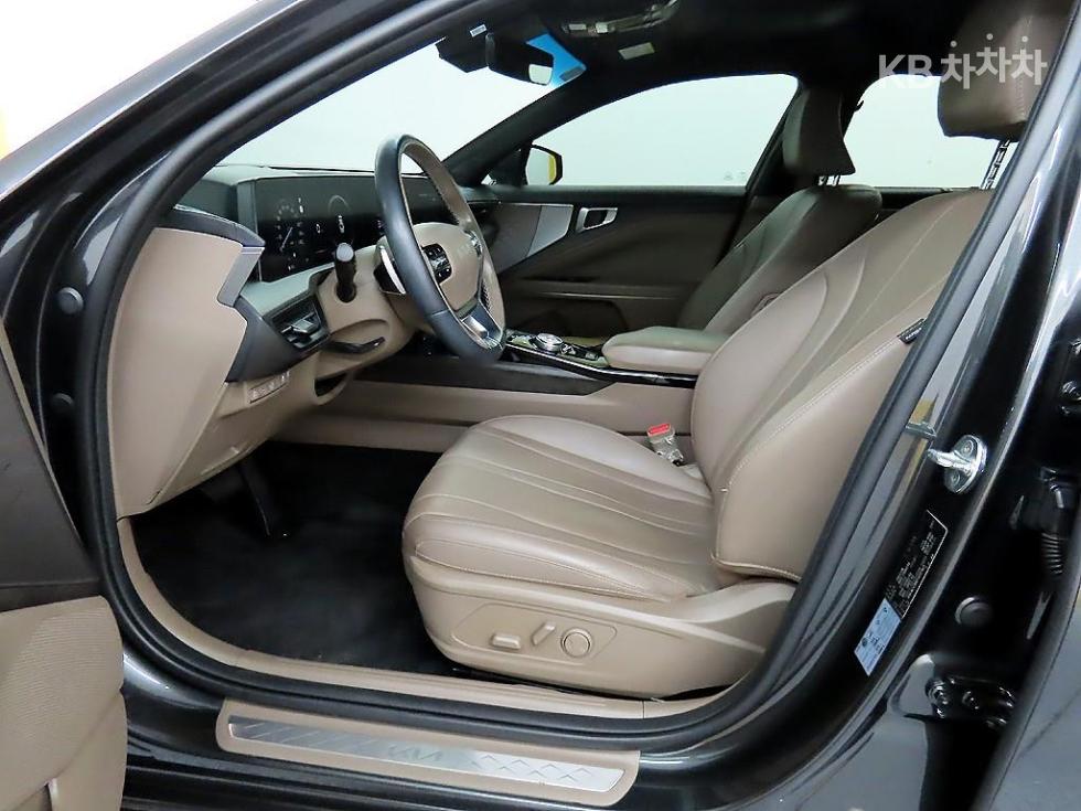 Kia K8 — miniaturë 5