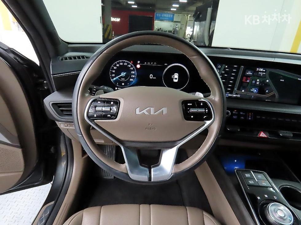Kia K8 — miniaturë 9