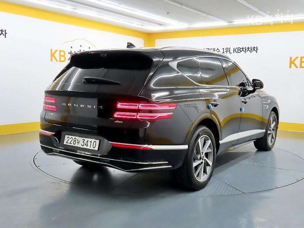 2025 Genesis GV80 photo