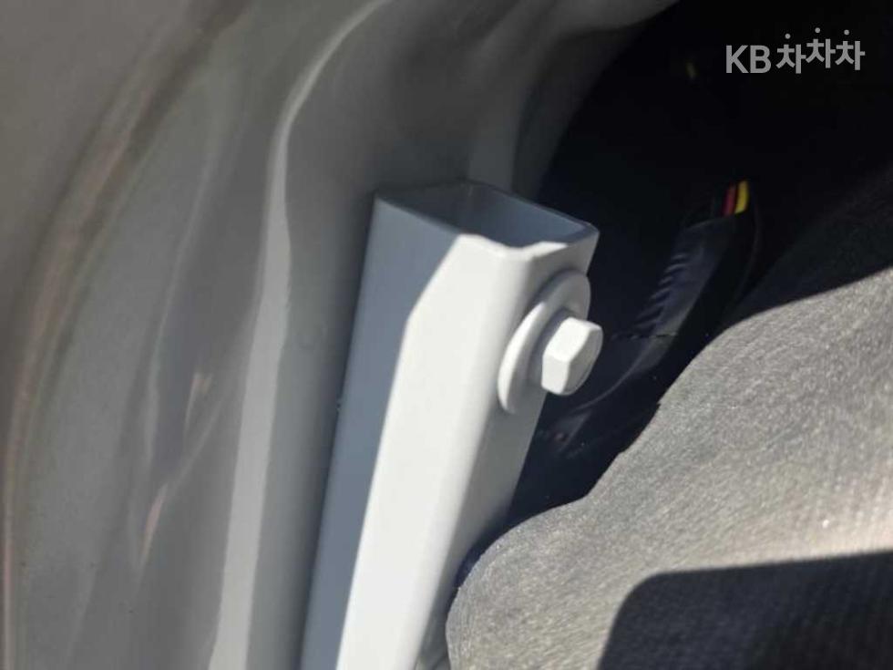 Kia K5 — miniaturë 9