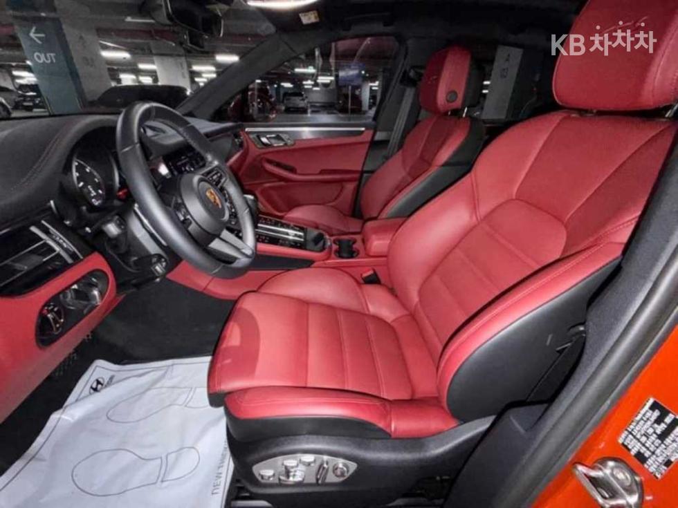 2022 Porsche Used Car photo
