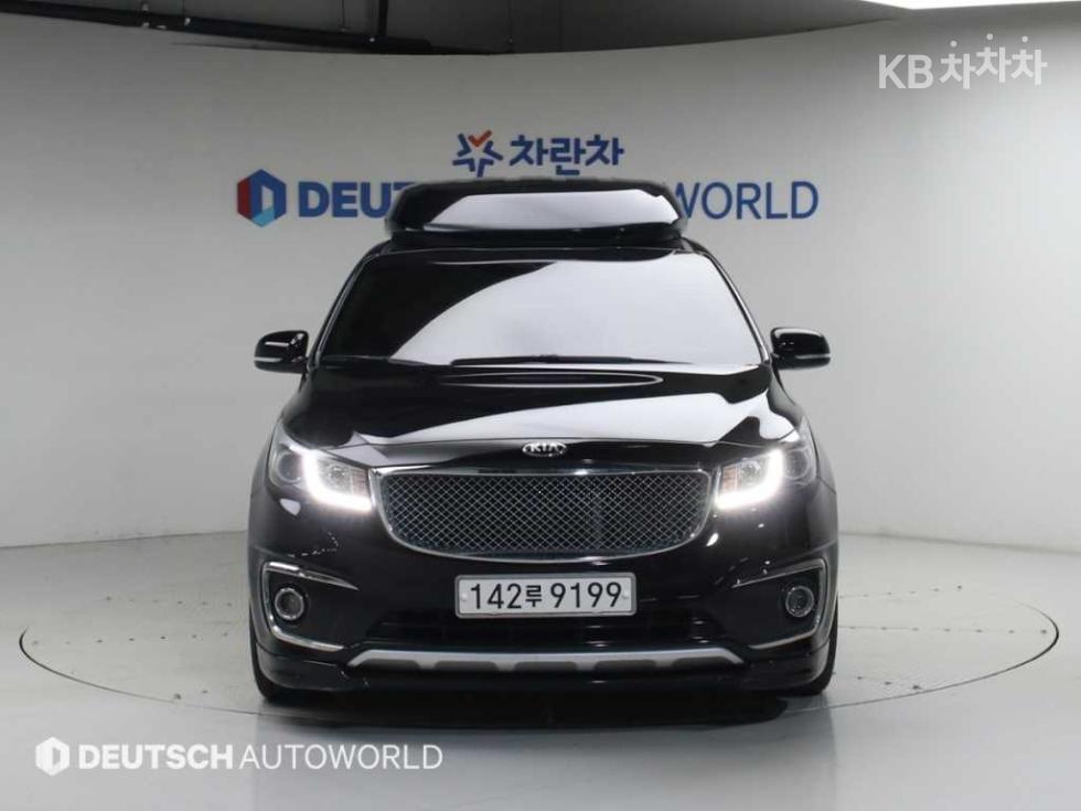 Kia Carnival — miniaturë 3