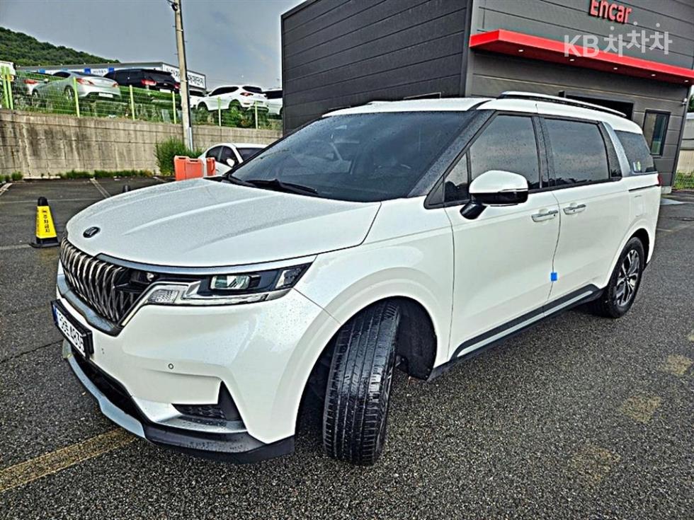 Kia Carnival — miniaturë 2