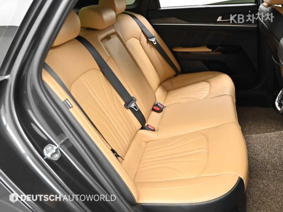 Kia K5 — miniaturë 11
