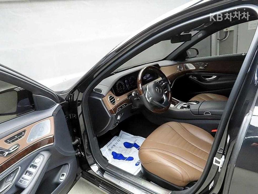 2017 Mercedes-Benz S photo