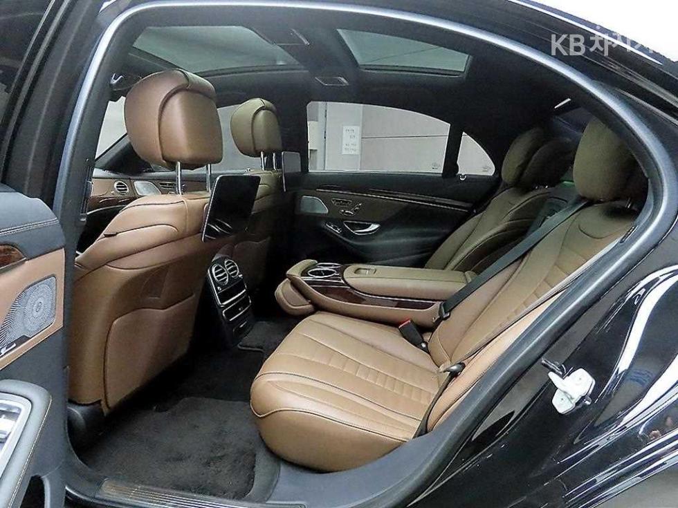 2017 Mercedes-Benz S photo