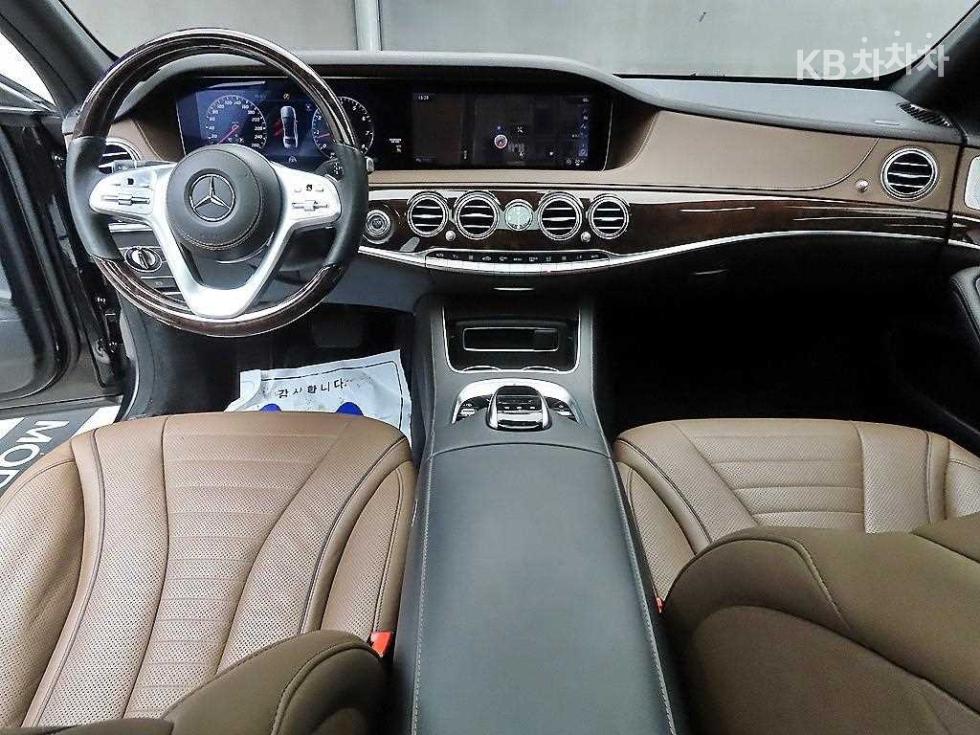 2017 Mercedes-Benz S photo