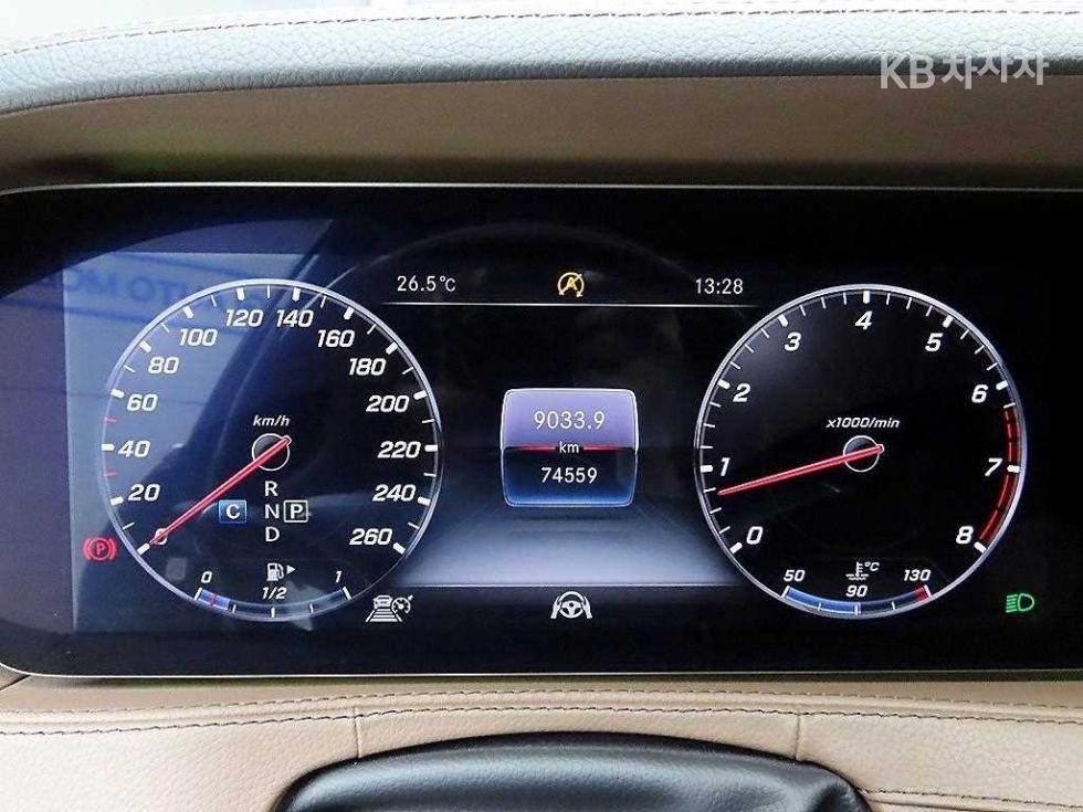 2017 Mercedes-Benz S photo