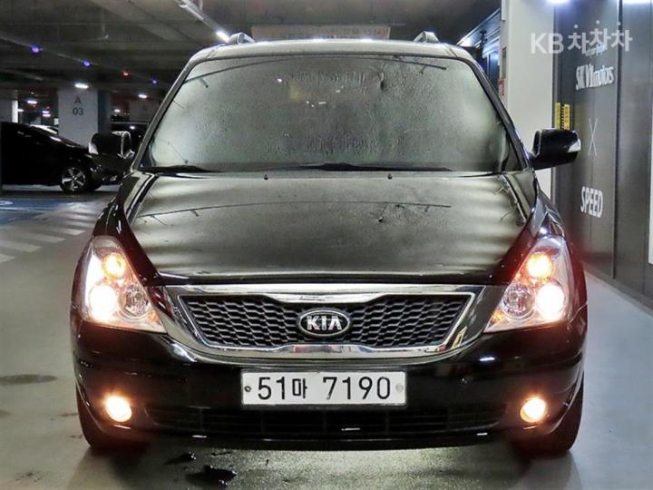 Kia Carnival — miniaturë 2