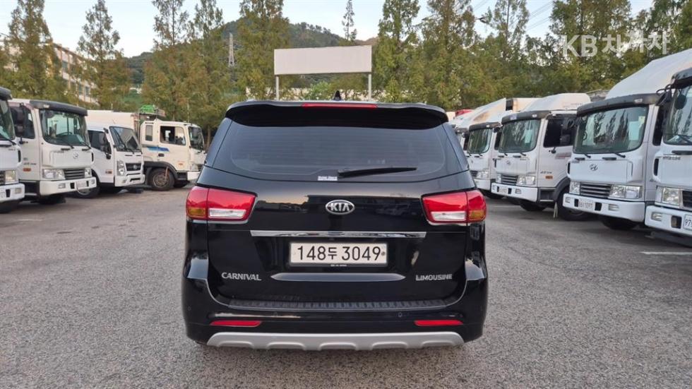 Kia Carnival — miniaturë 3