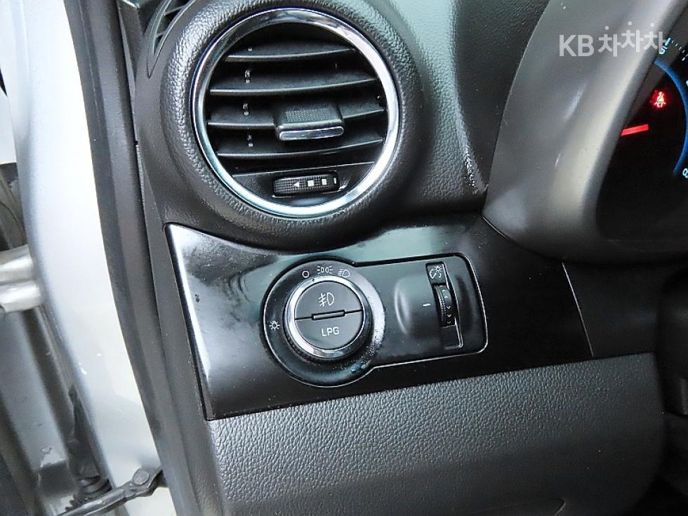 Chevrolet Orlando — miniaturë 13