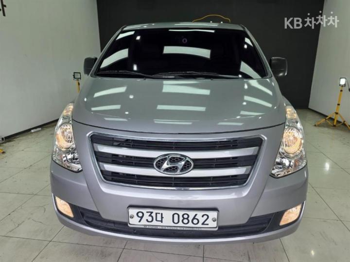 Hyundai Starex 5  seats  van  mordern — foto 1