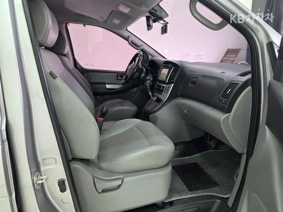 Hyundai Starex — miniaturë 7