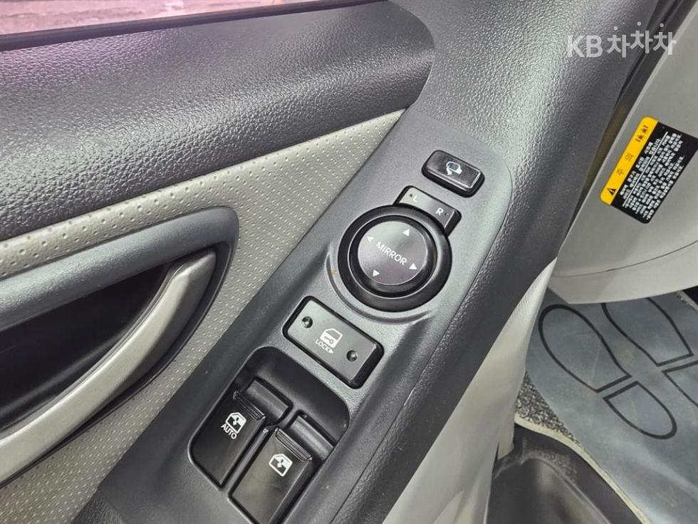 Hyundai Starex — miniaturë 10