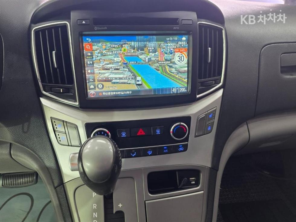 Hyundai Starex — miniaturë 13