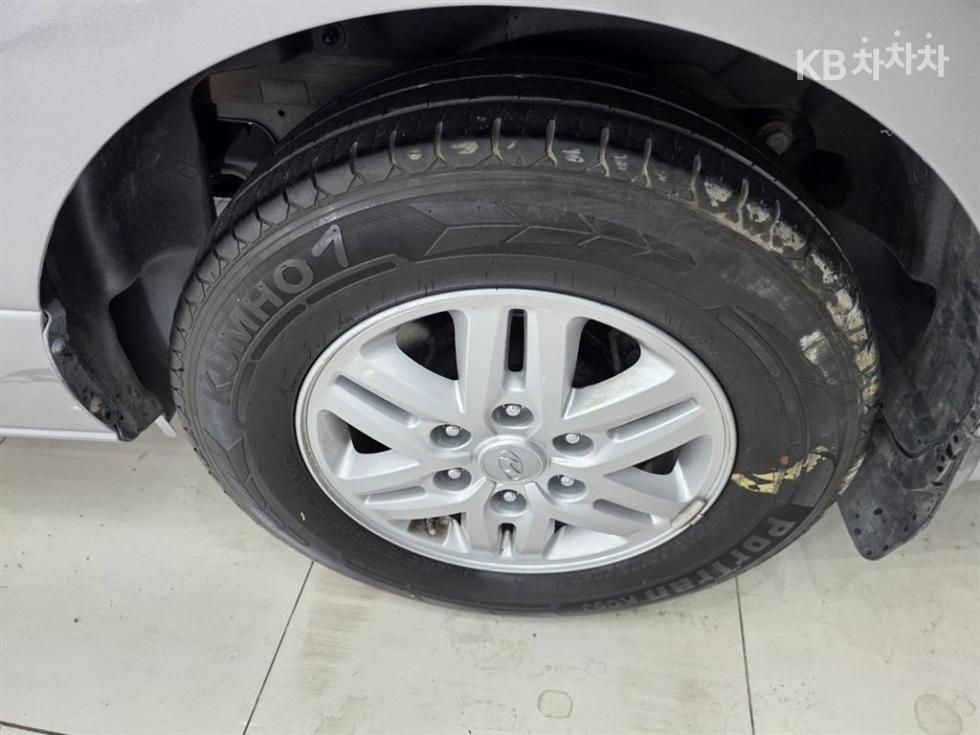 Hyundai Starex — miniaturë 19