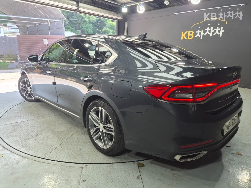 Hyundai Grandeur — miniaturë 6