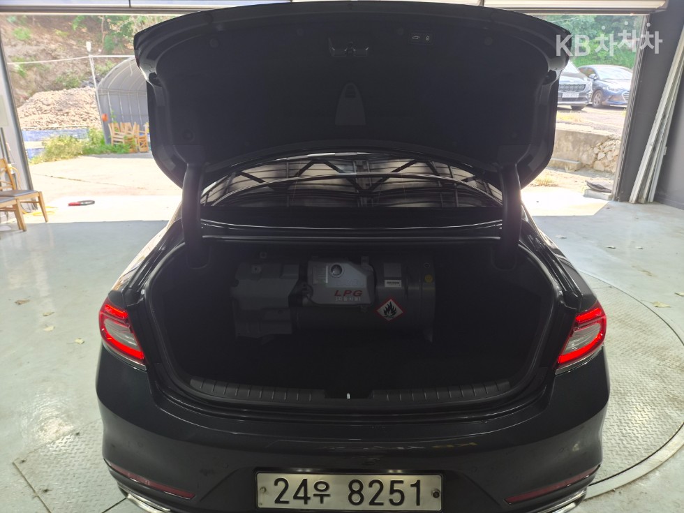Hyundai Grandeur — miniaturë 12