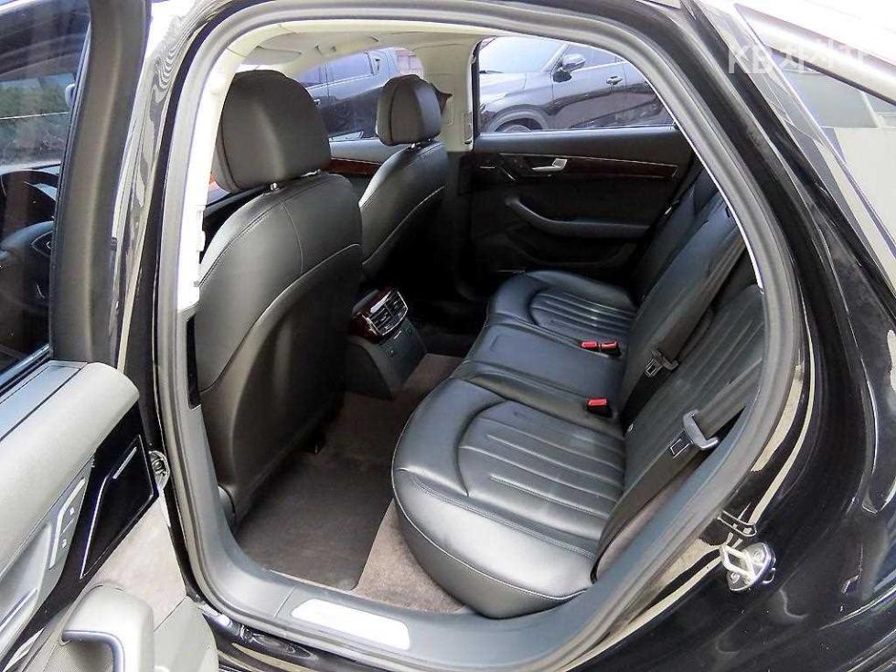 Audi A8 — miniaturë 6
