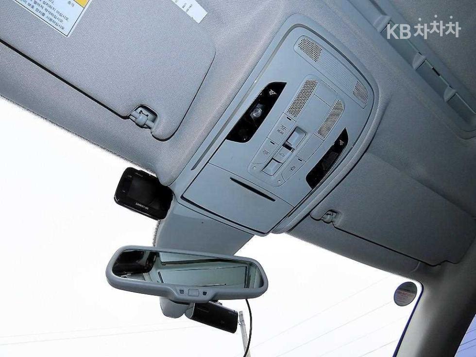 Audi A8 — miniaturë 15