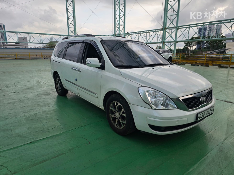 Kia Carnival — miniaturë 3