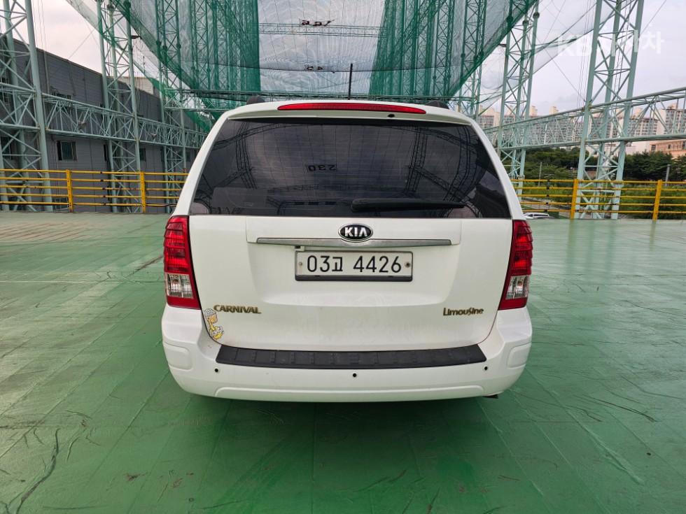 Kia Carnival — miniaturë 5