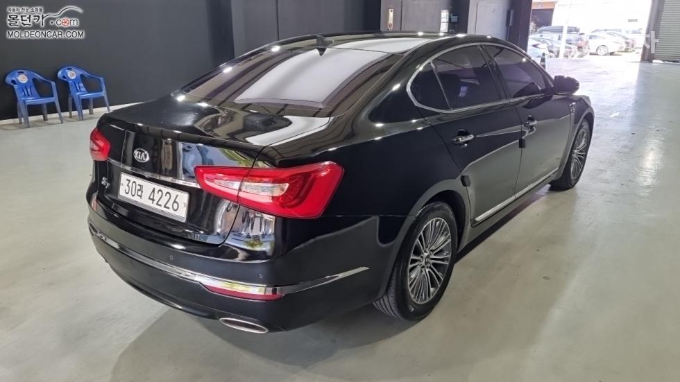 Kia K7 — miniaturë 2