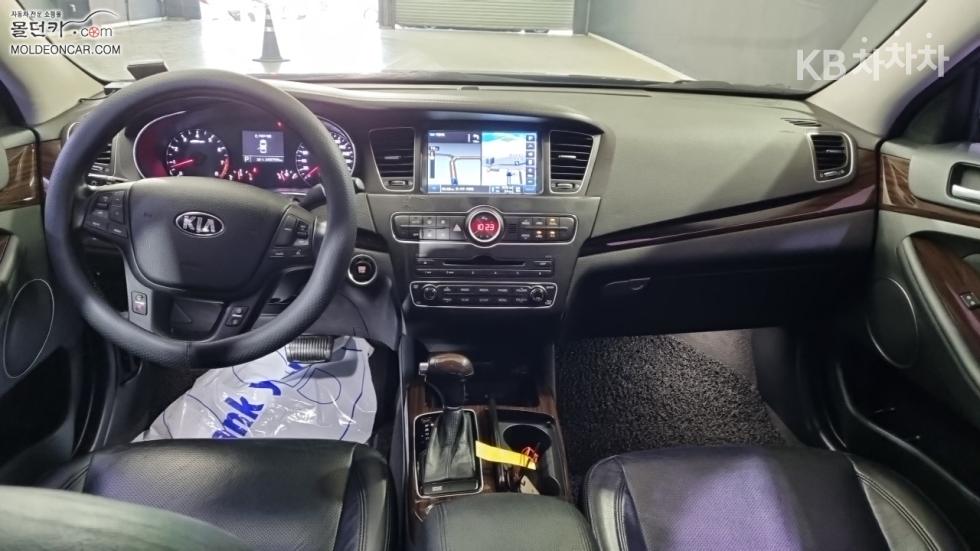 Kia K7 — miniaturë 7