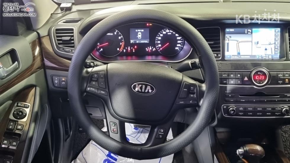 Kia K7 — miniaturë 11