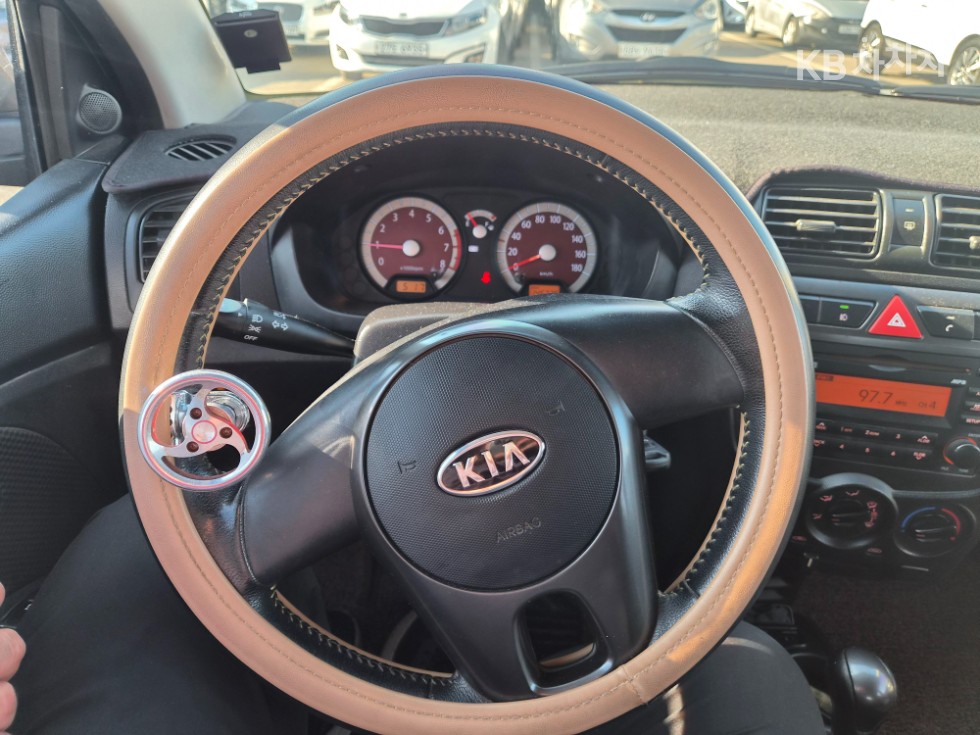 Kia Morning — miniaturë 9