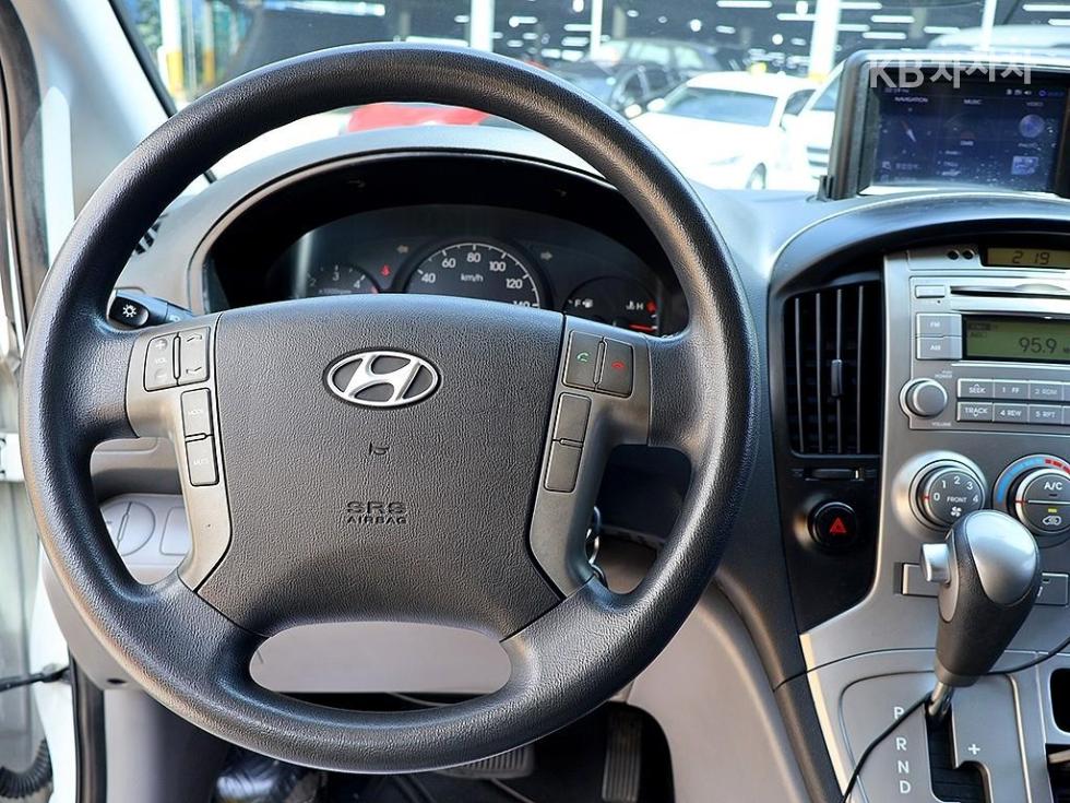Hyundai Starex — miniaturë 8