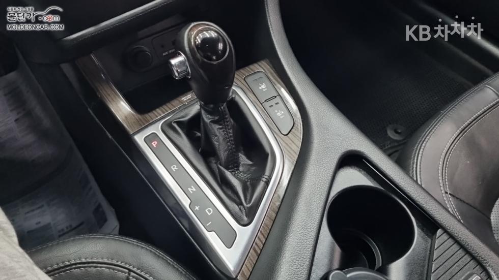 Kia K5 — miniaturë 14