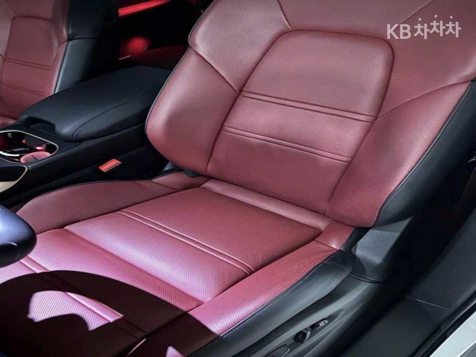 Porsche Cayenne — miniaturë 8