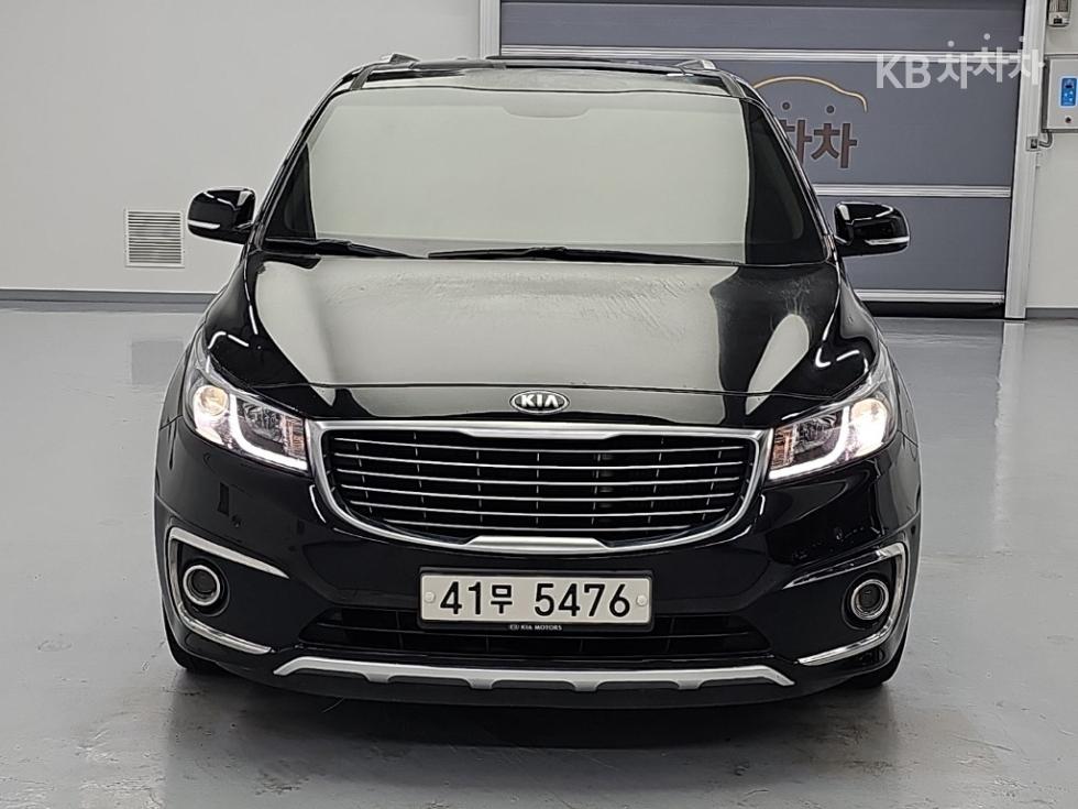 Kia Carnival — miniaturë 2
