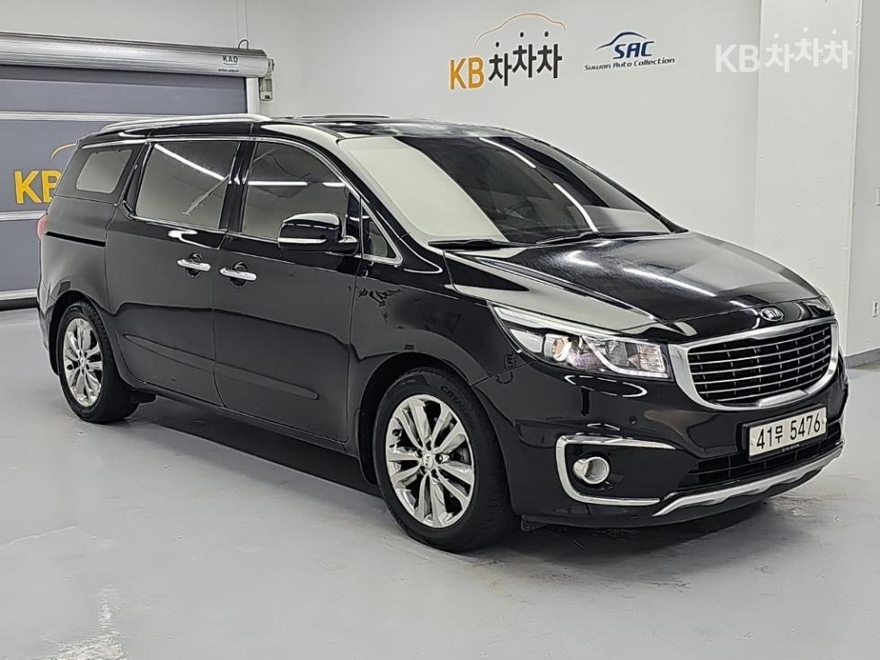 Kia Carnival — miniaturë 4