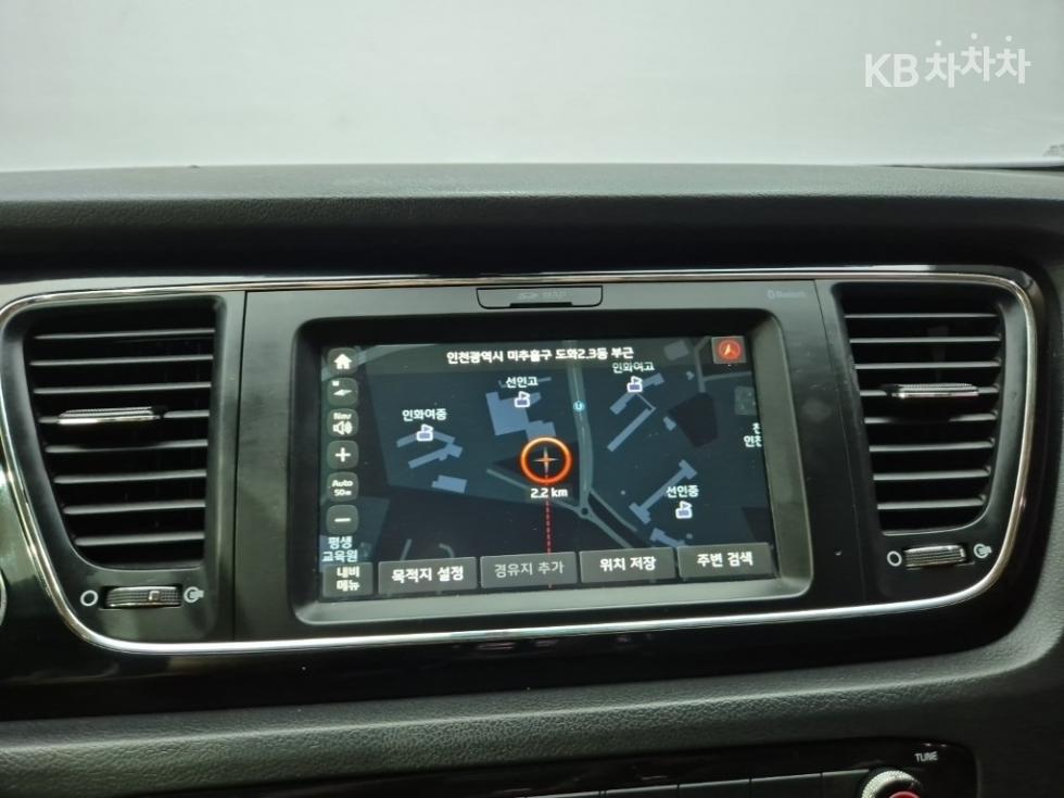 Kia Carnival — miniaturë 13