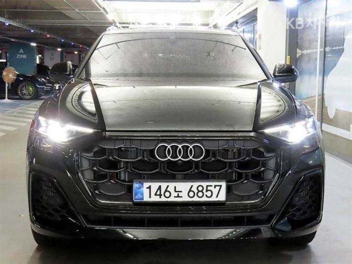 Audi Q8 3.0 55 TFSI Quattro Premium — foto 1
