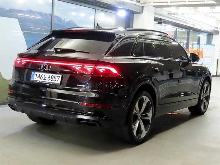 Audi Q8 — miniaturë 4