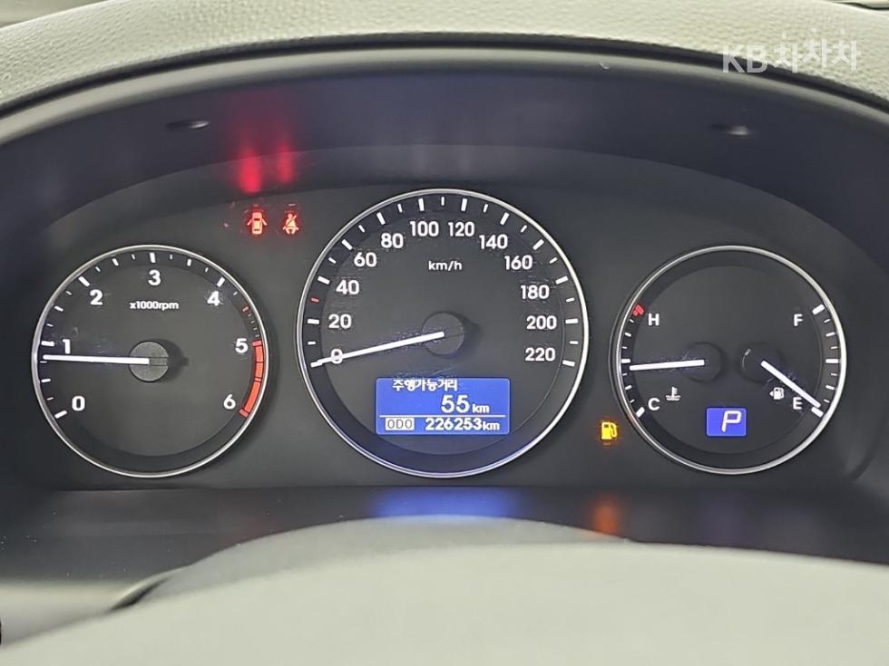Hyundai Starex — miniaturë 6